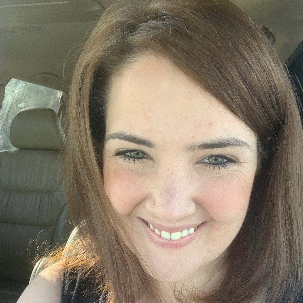 Meet your Posher, Amy